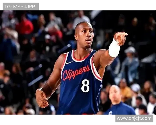 快船队队友鼓励营造温暖团队氛围，健康第一坚定实现球队目标